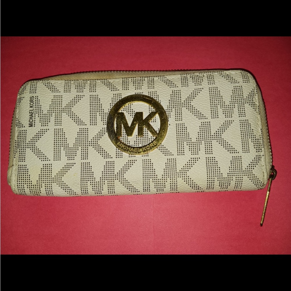 Michael Kors Cream and Gold Continental Wallet